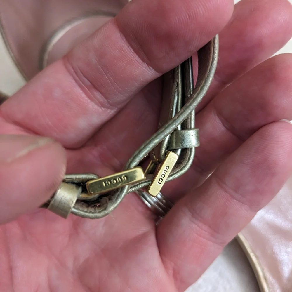 Gucci Gold Sandals - Picture 7 of 7